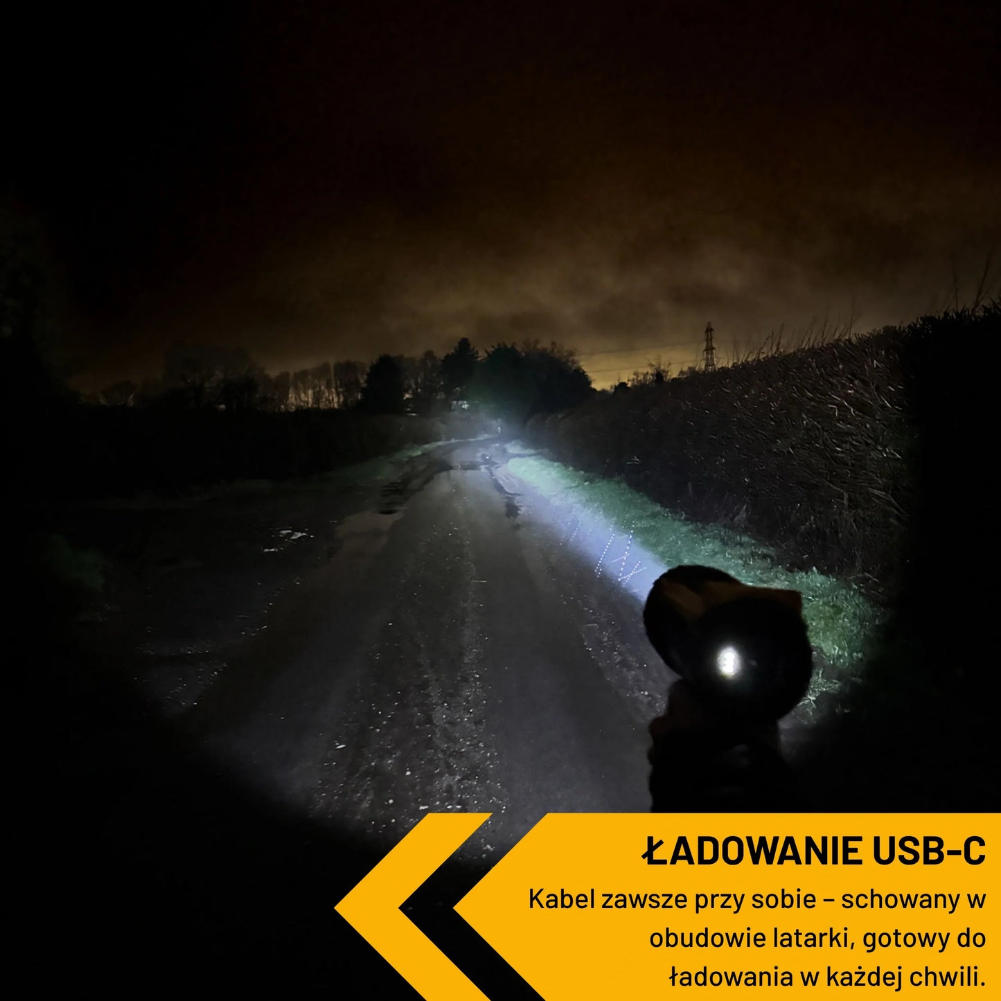 Latarka robocza LED JCB 1400 lm – latarka wodoszczelna, widok produktu
