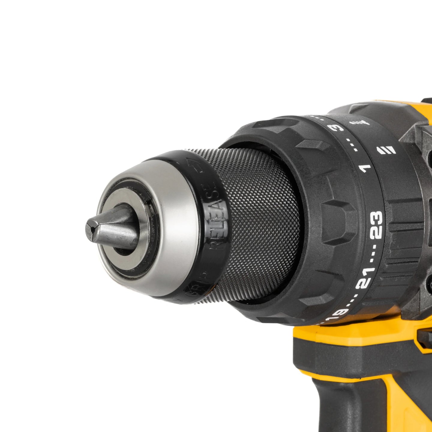 Ujęcie na uchwyt szybkozaciskowy wiertarko wkrętarki udarowej 75 Nm JCB Professional JCB‑18PCD‑75 z widoczną skalą regulacji