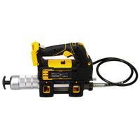 Smarownica akumulatorowa JCB 18PGG-VS czarno-żółta ujęcie z prawego boku z widocznym cylindrem i wężem