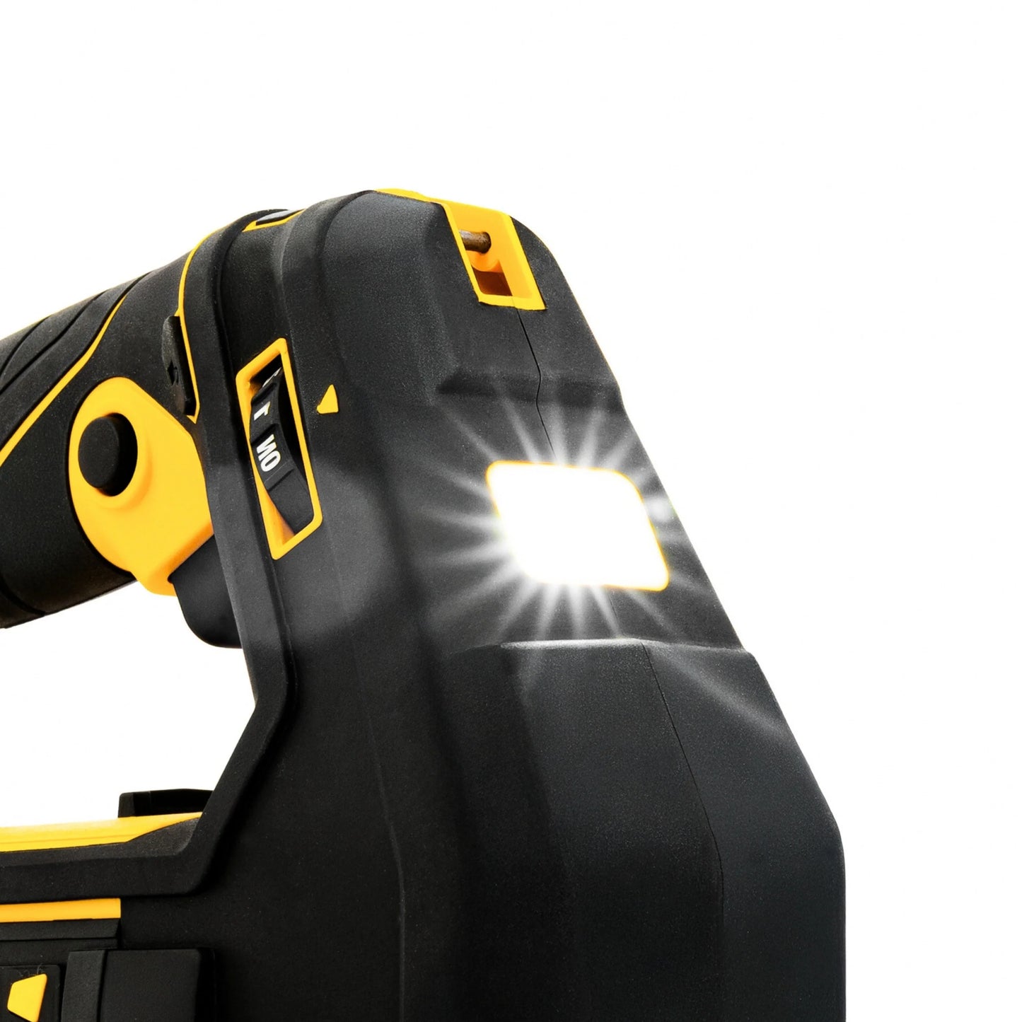 Zbliżenie na włączone światło LED smarownicy akumulatorowej JCB 18PGG-VS zamontowane na korpusie